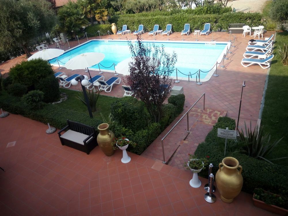 Hotel Oceano Peschiera del Garda Ngoại thất bức ảnh